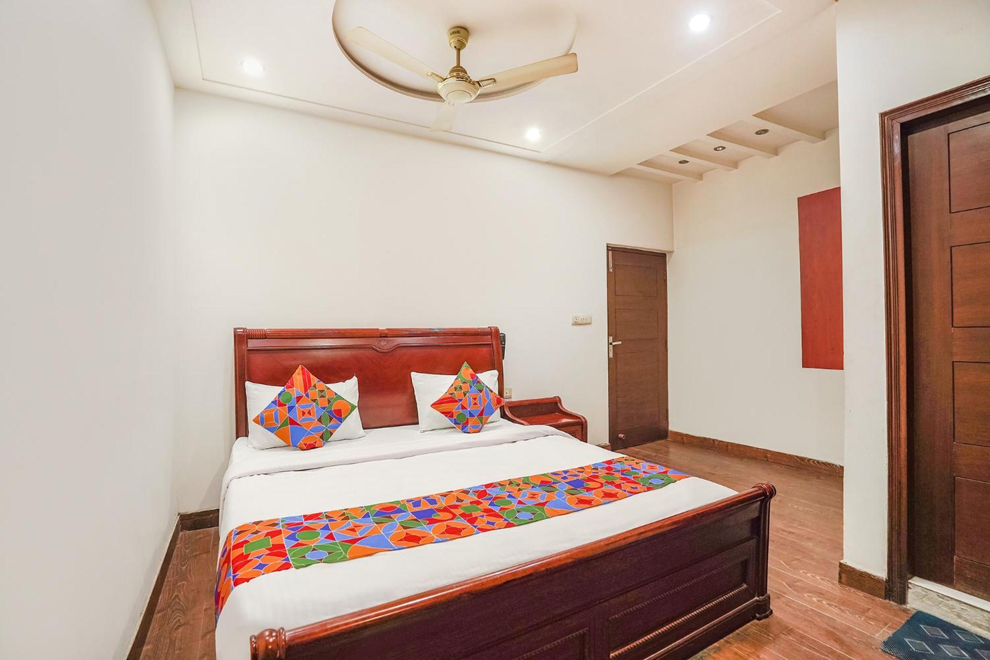 אגרה Fabhotel Sai Residency מראה חיצוני תמונה
