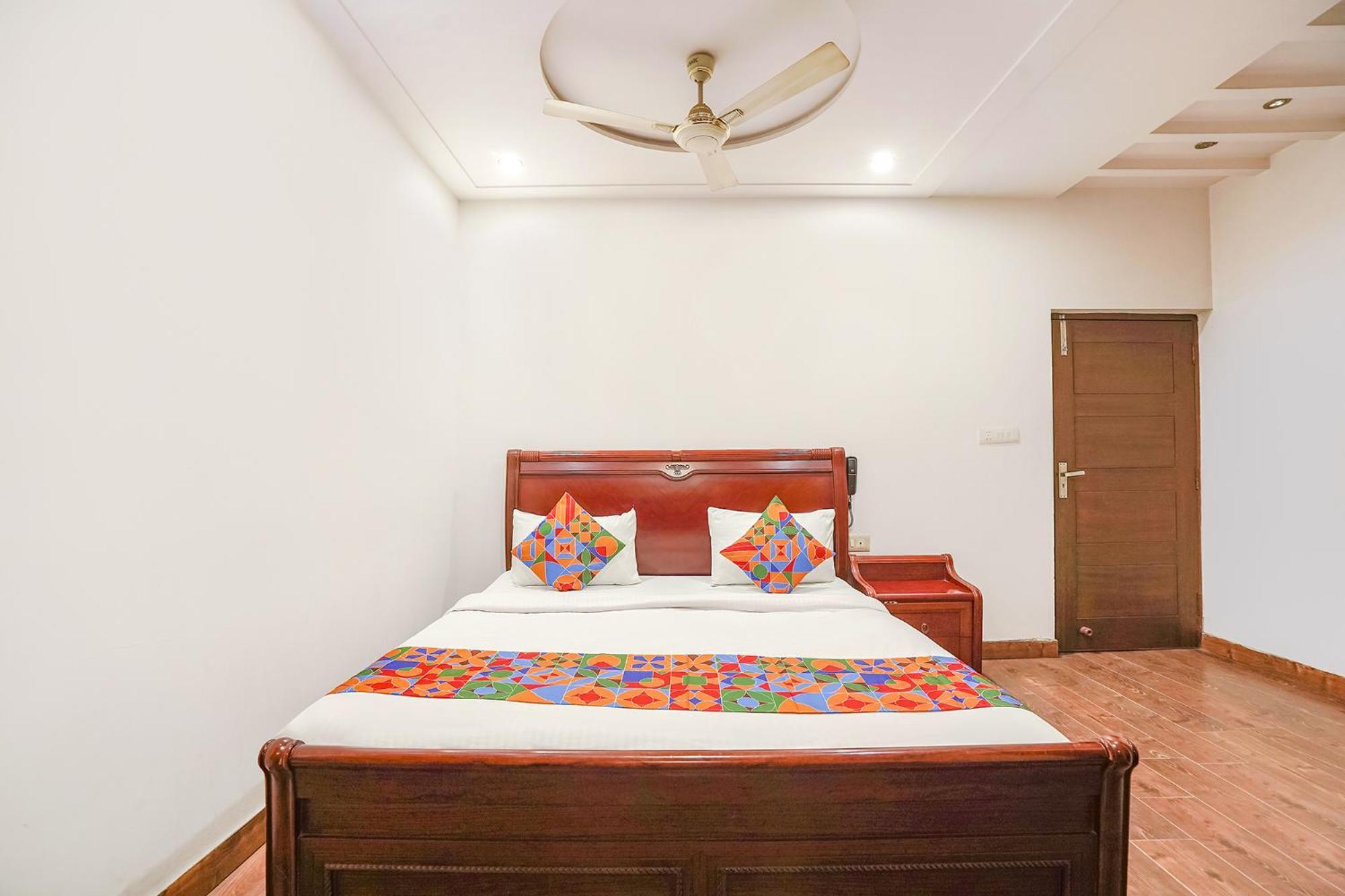 אגרה Fabhotel Sai Residency מראה חיצוני תמונה